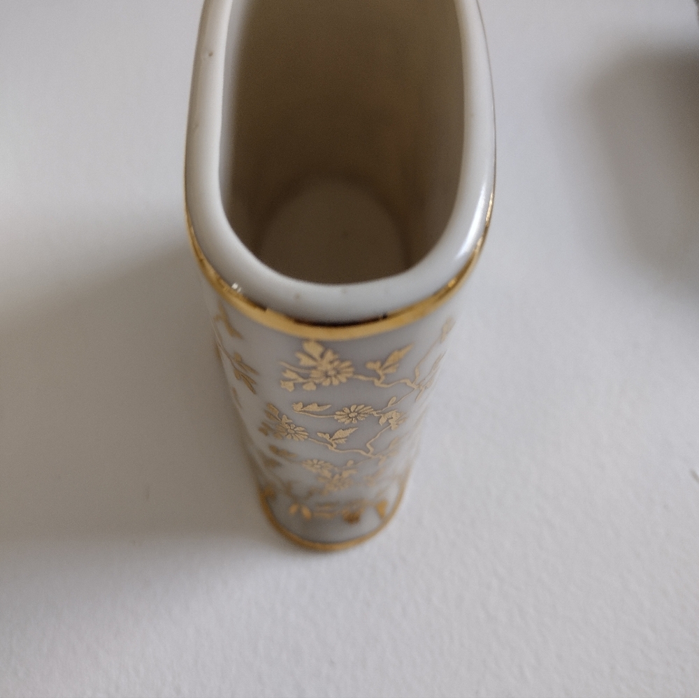 Haus Dresden 24K Gold Paint Ashtrays And Cigarette Holder. - Picture 6 of 13